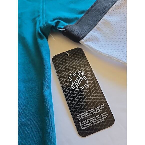NHL San Jose Sharks Women T Shirt Short Sleeve Small 4/6 Teal Curved Hem - Picture 6 of 11